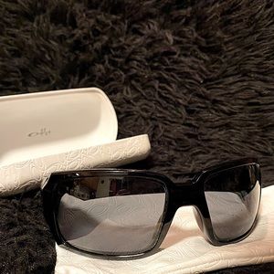 Like New Oakley Sunglasses